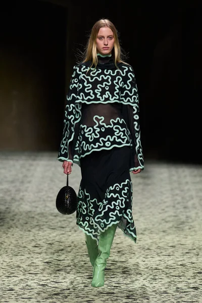Look 79